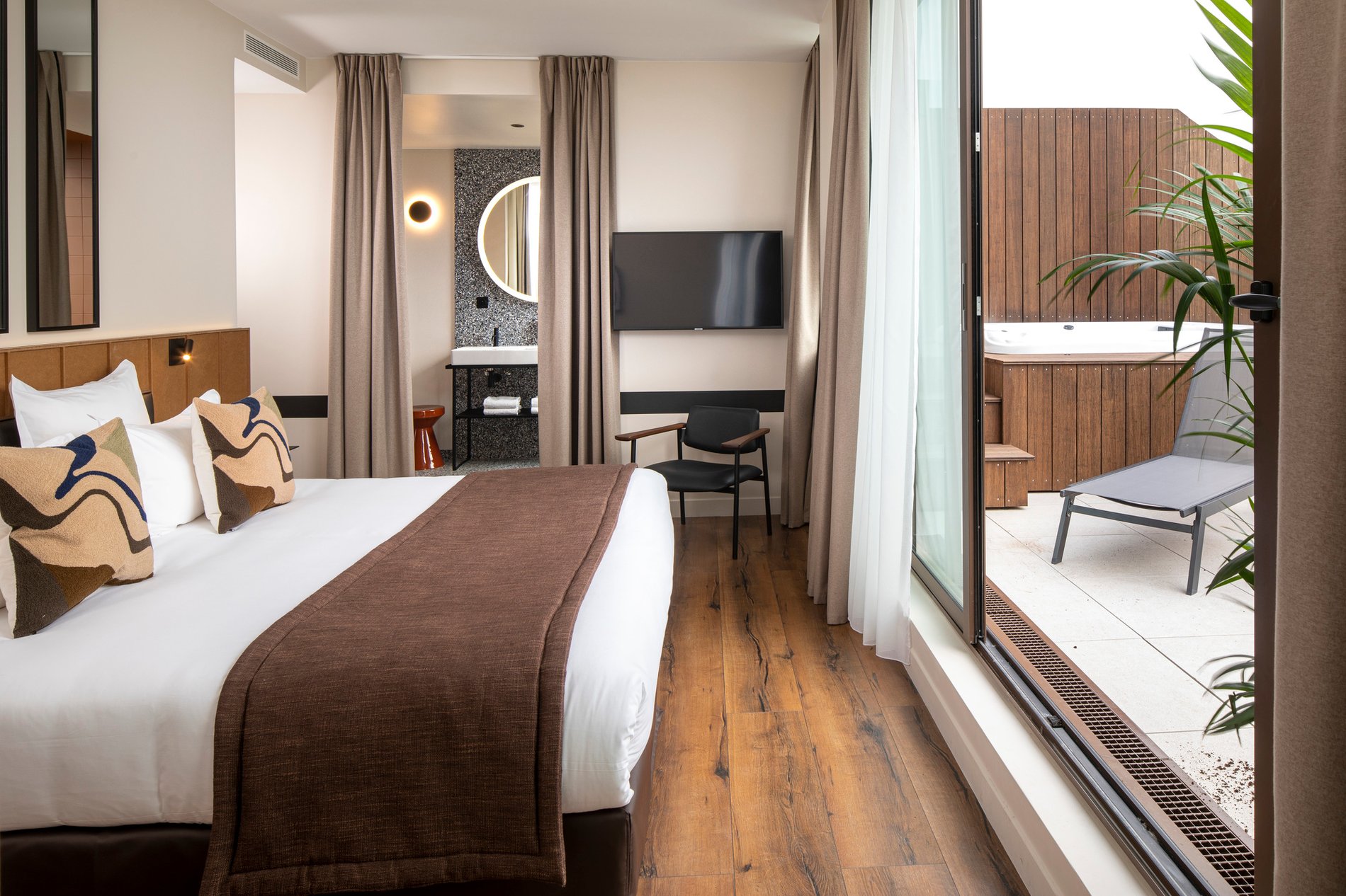 Hôtel du Port | Suite | Chambre