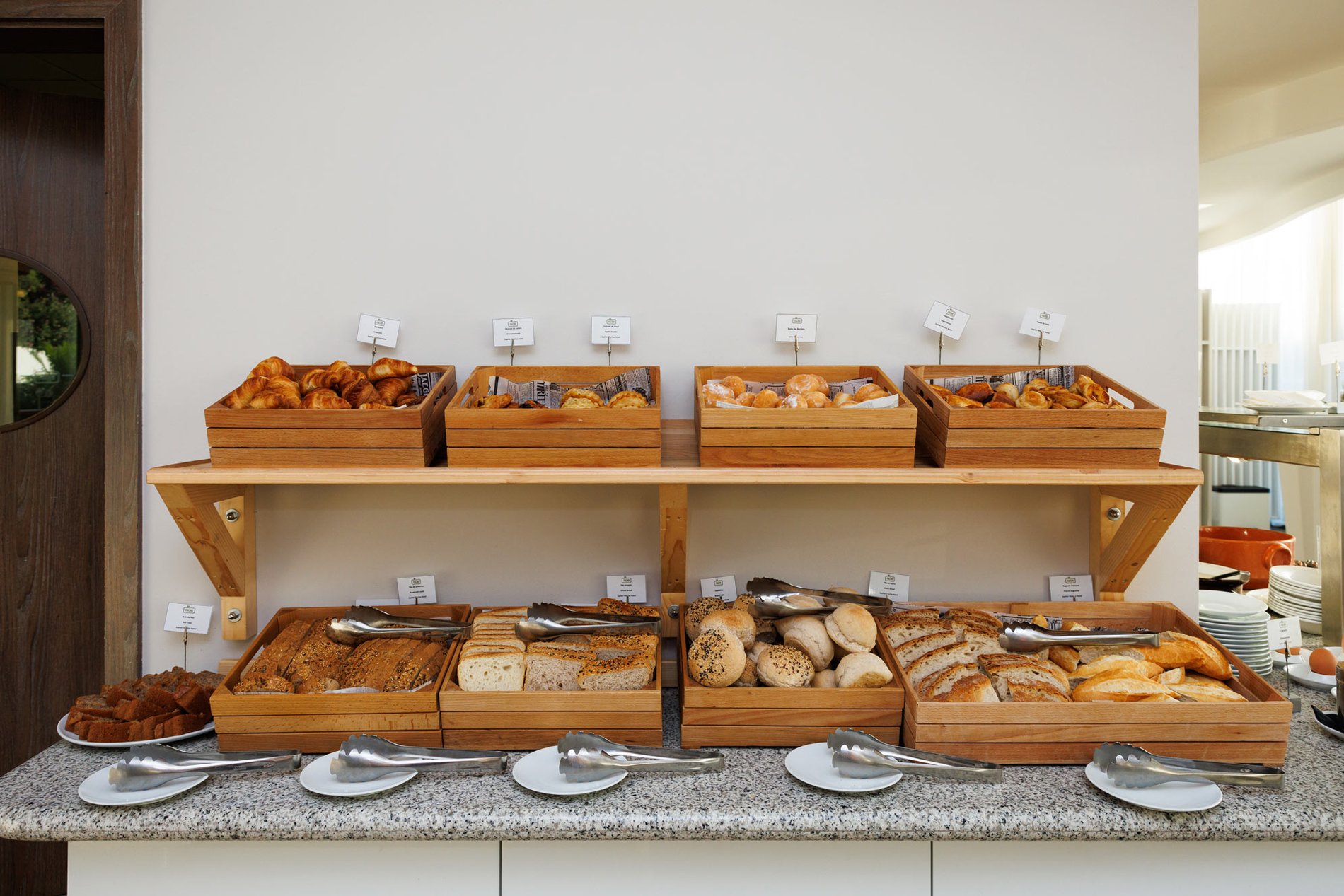 c1285a4a-f08c-4a76-b361-d7b2a99e1d9b