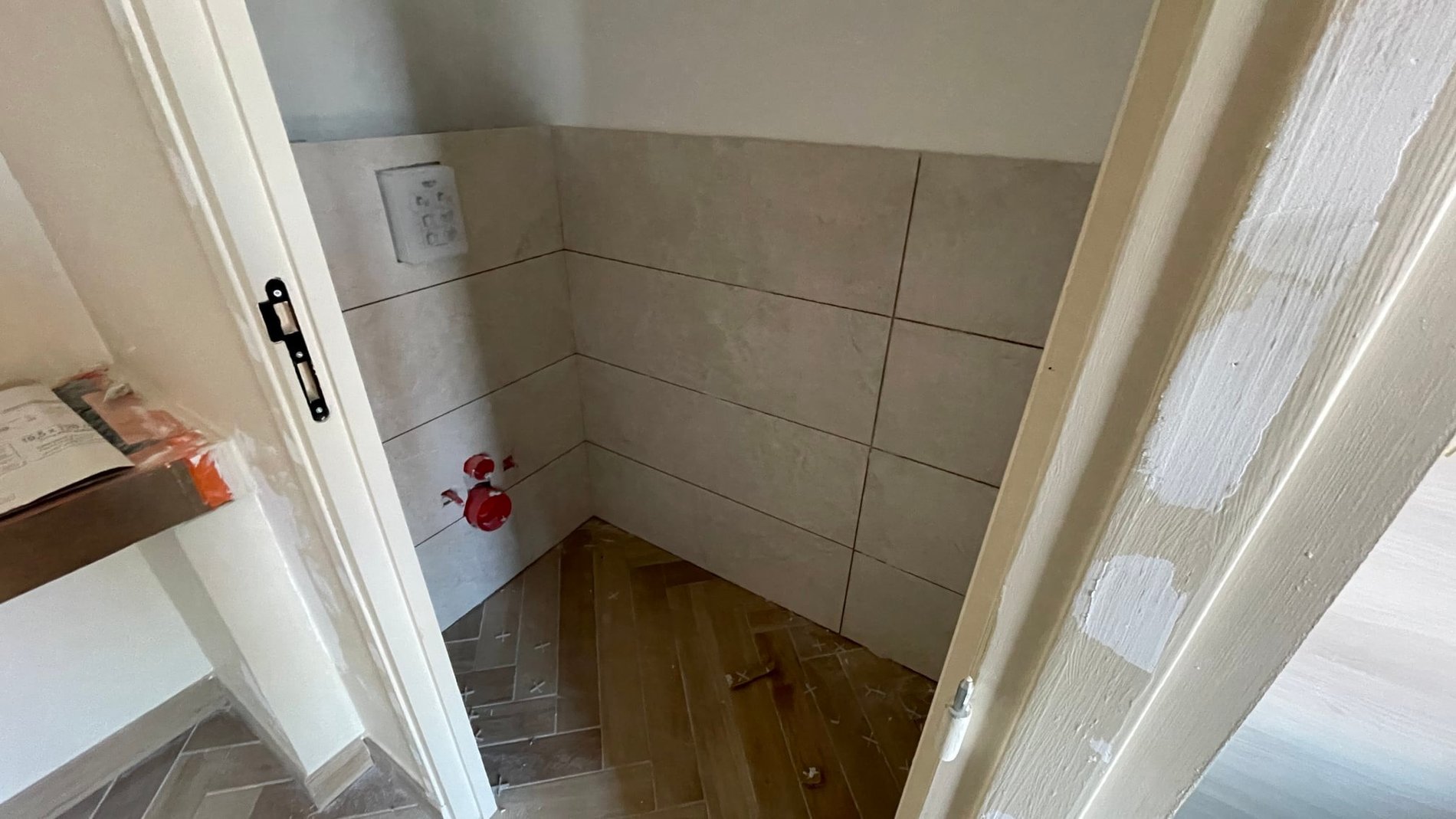 c7c93db5-6785-4135-9f00-25ee70482b68