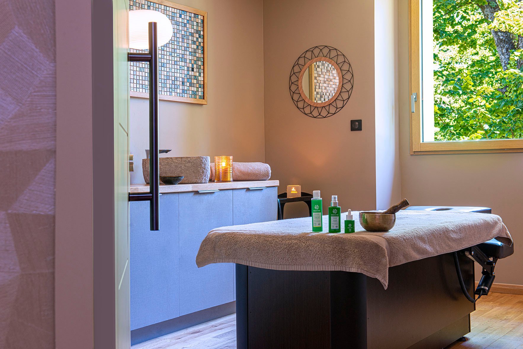 cc840e31-7220-472c-8d97-b860150b9356