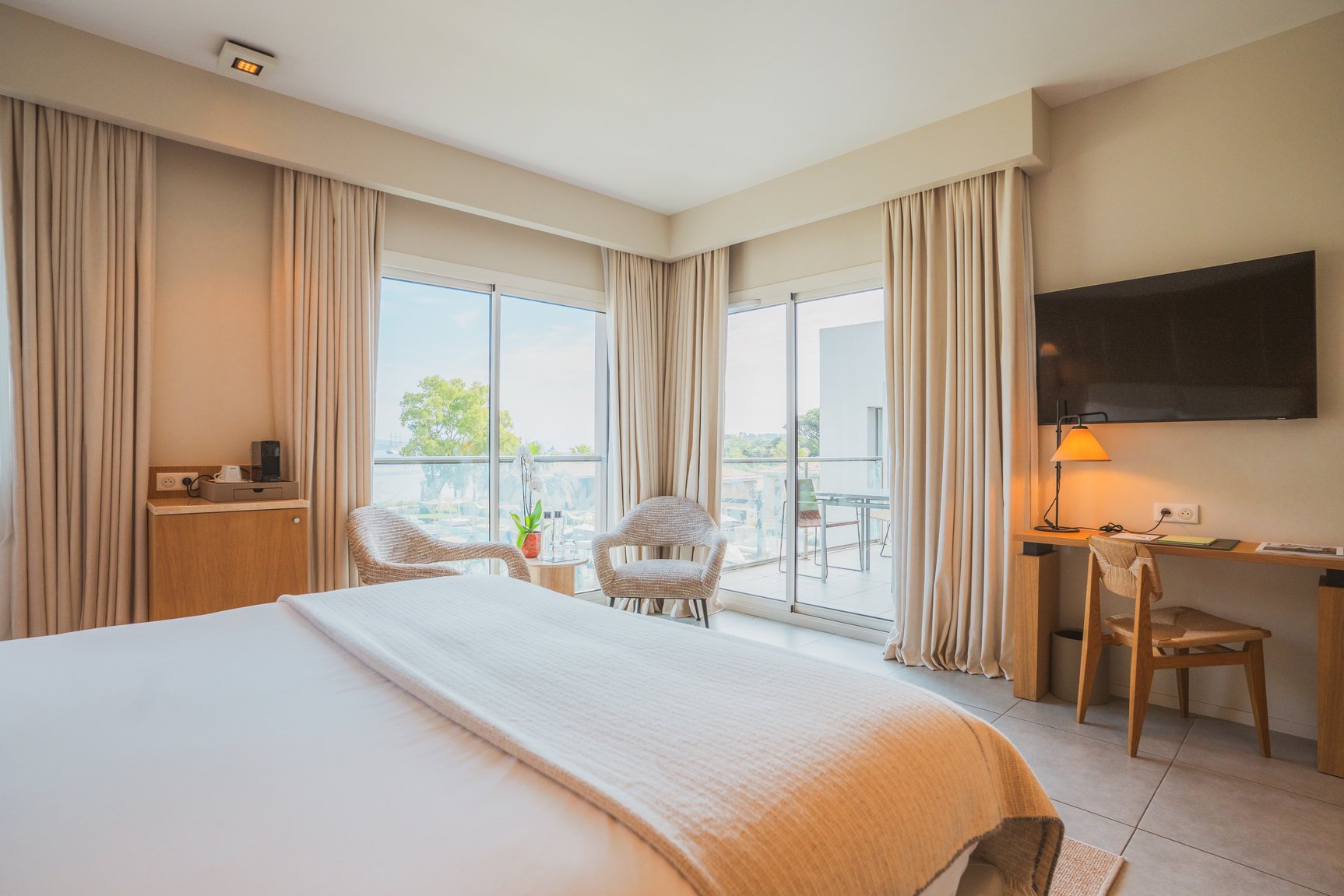 d2352059-e933-4cc3-a7bf-5148c6843471