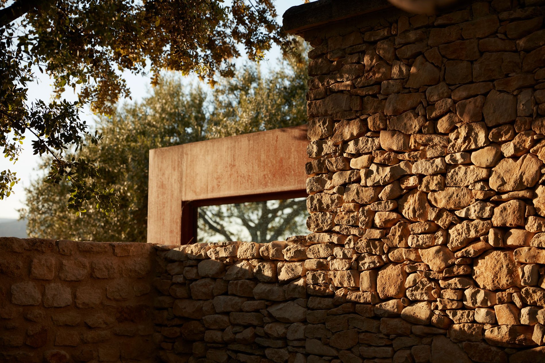 d3e973bb-d9da-45e1-ac3c-daccf96fc836