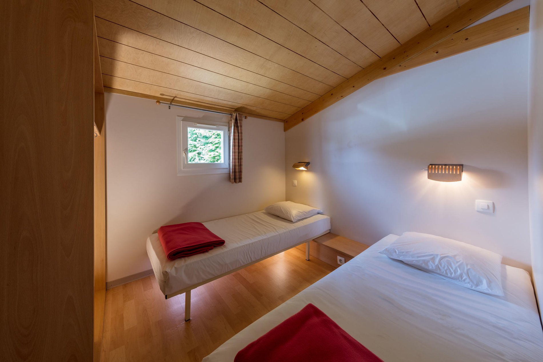 d3fcabe5-5e4a-4d56-bf28-b52e68150cbf