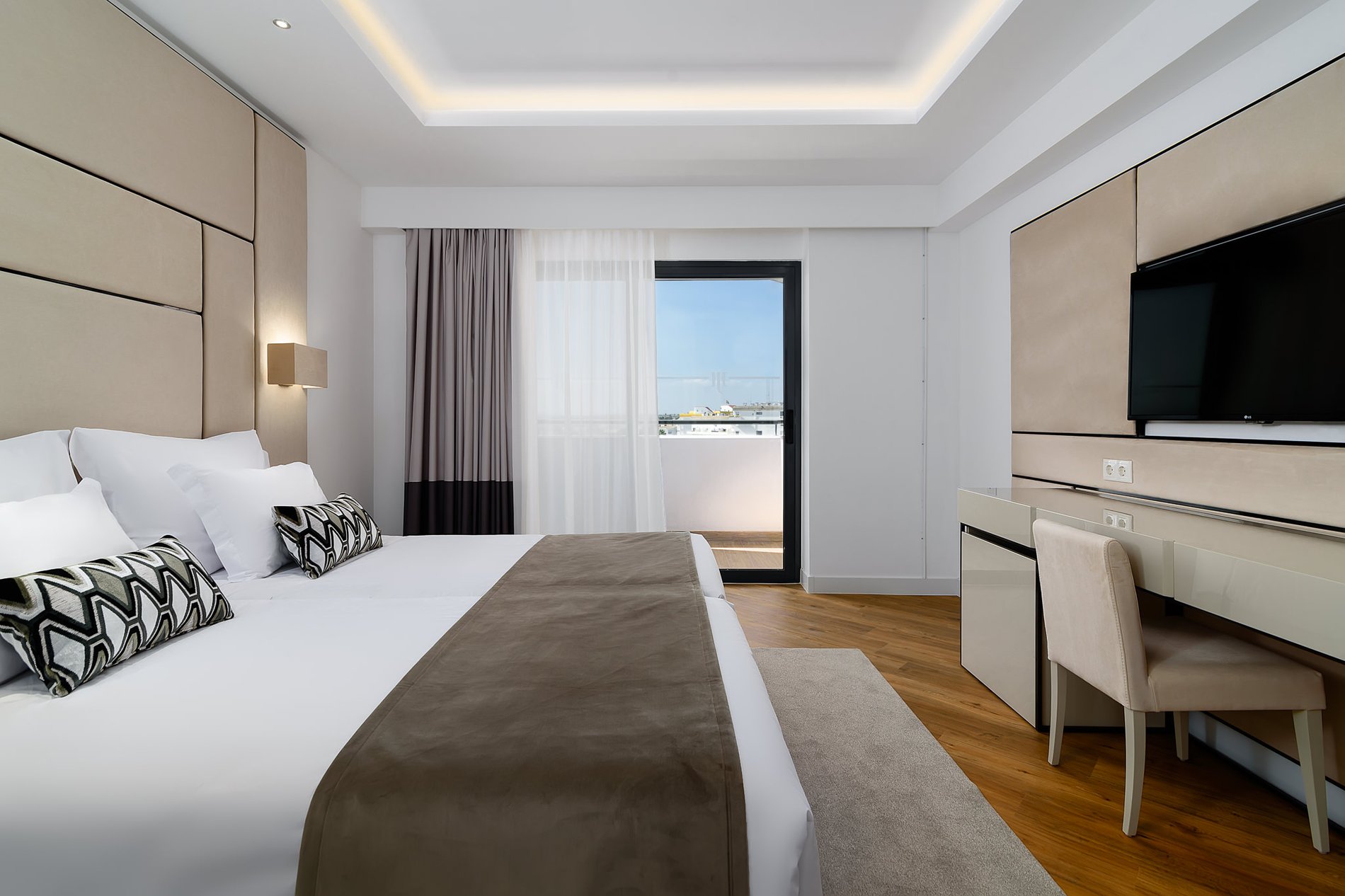 d59256fa-ce9b-40b2-8f9f-e237e40b8a5e