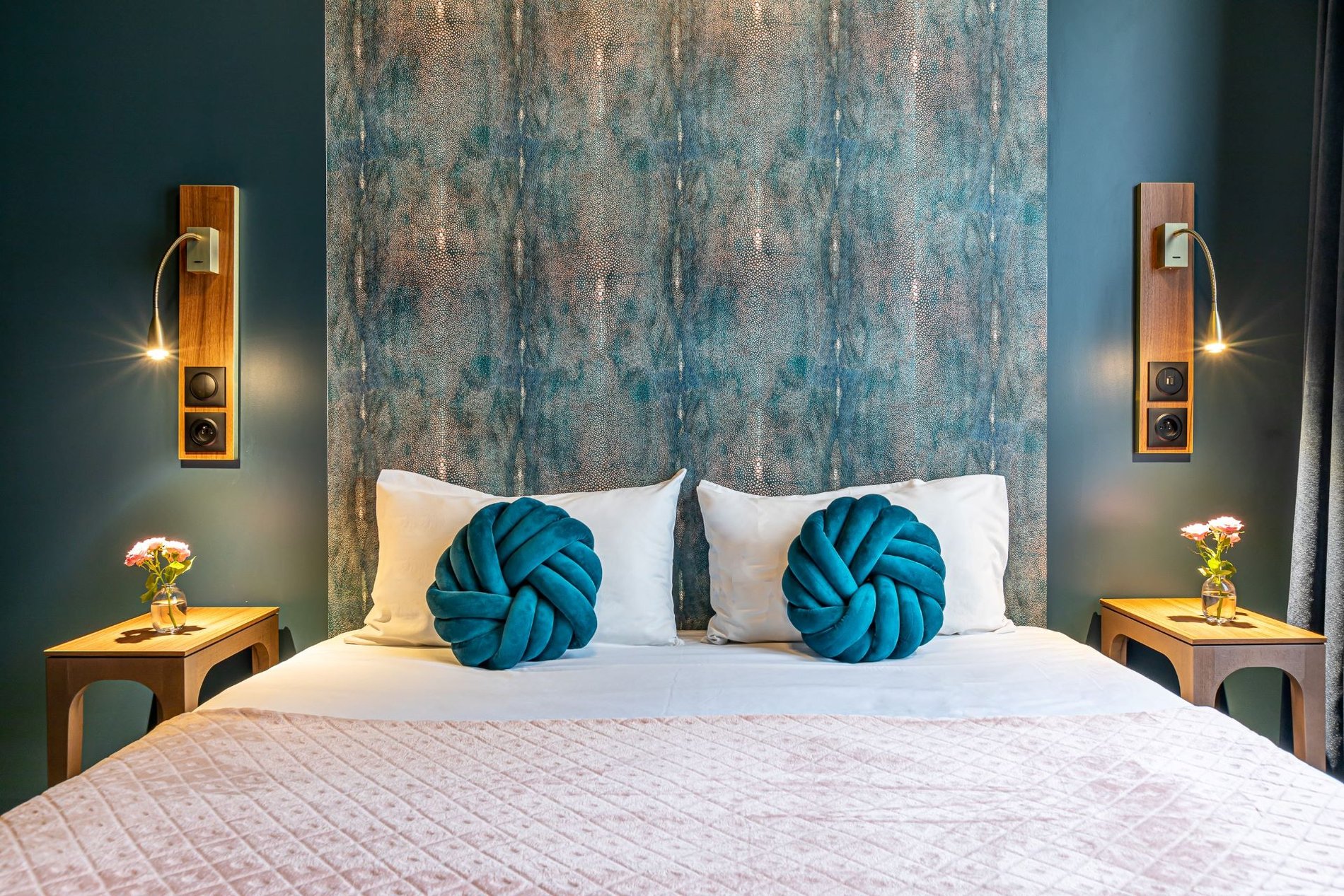 Chambre élégante et confortable de l'Hôtel Glasgow Monceau, Paris 17e, à proximité du Parc Monceau et des Champs-Elysées