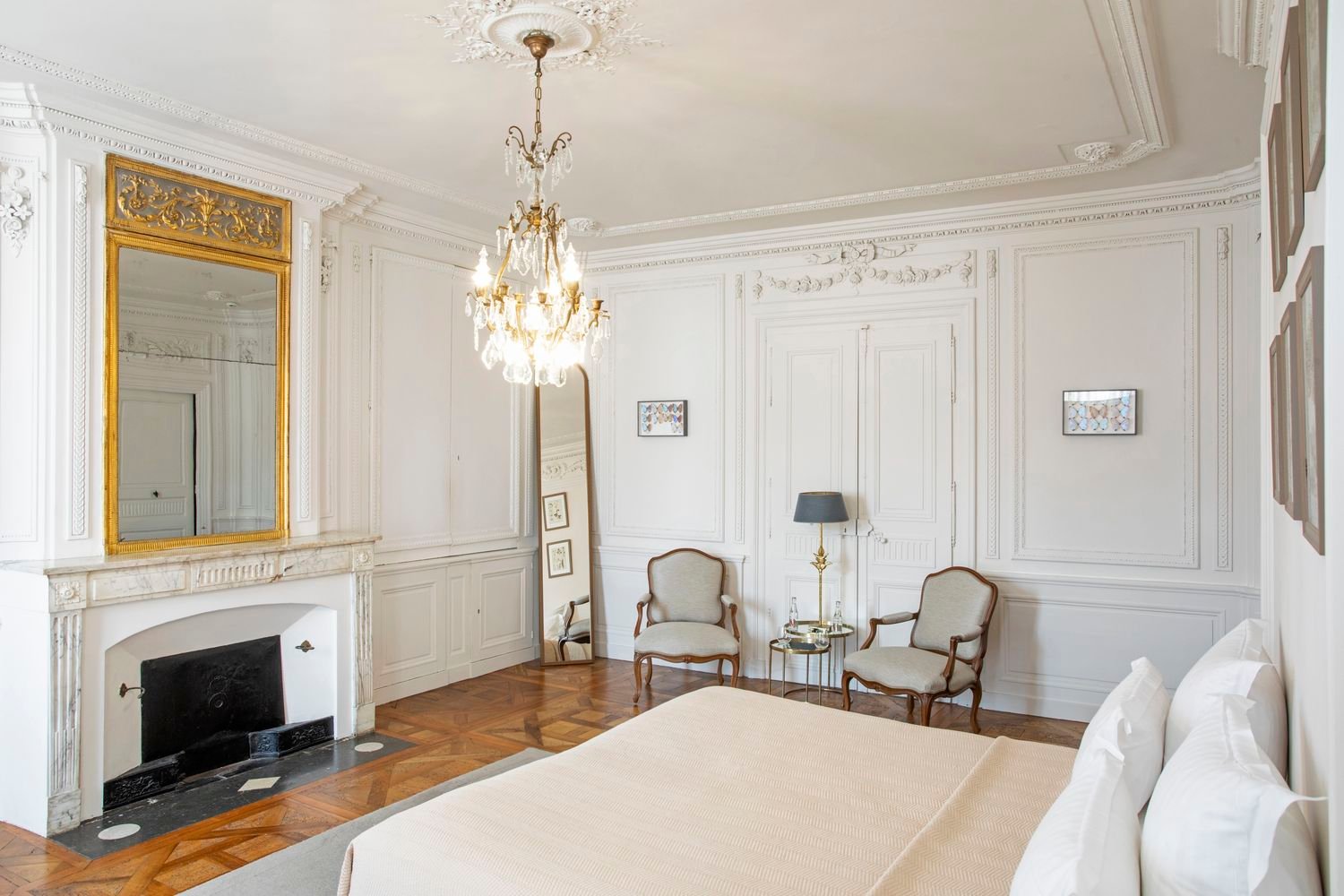 Hôtel de la Villeon | Suite La Villeon | Lit