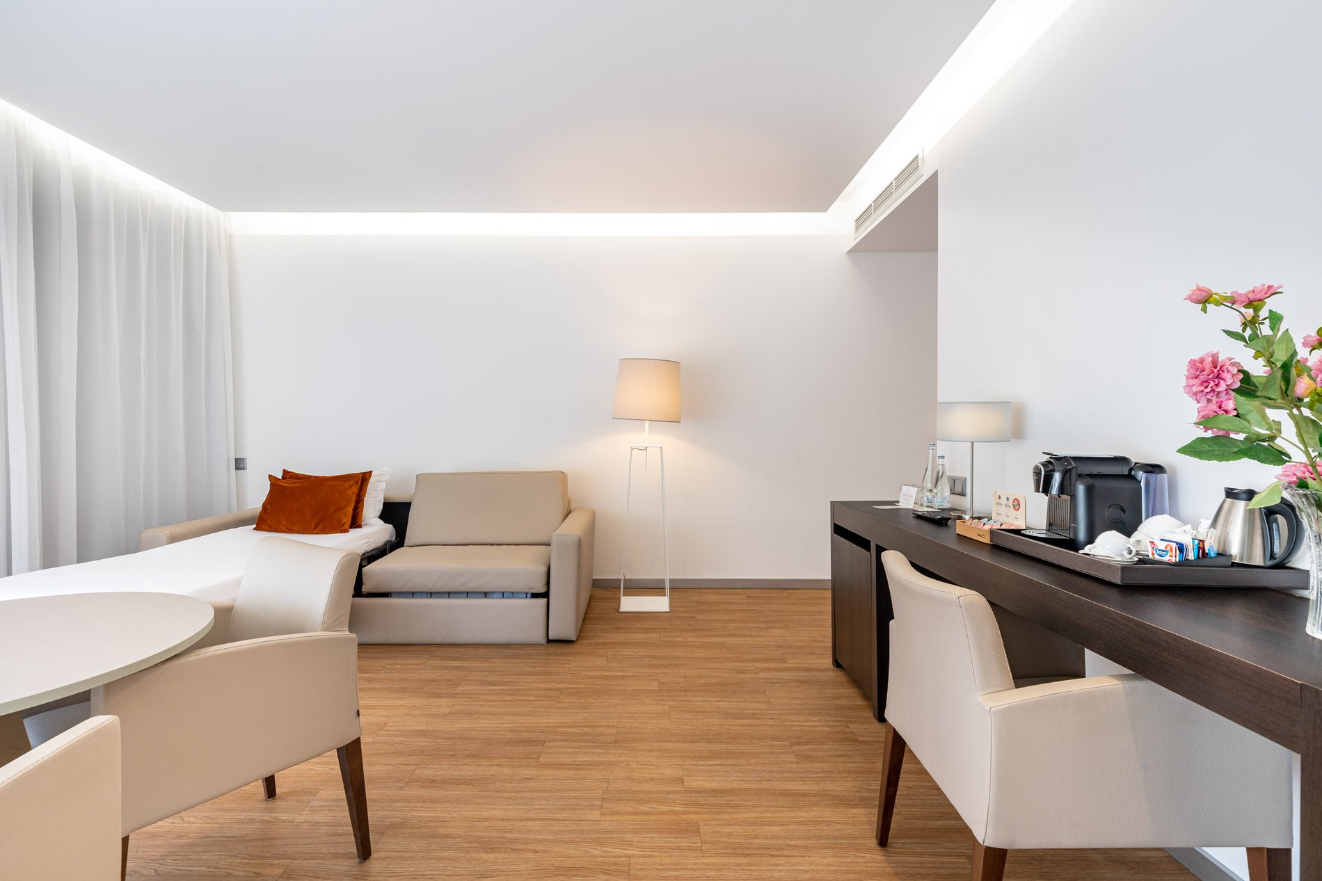 dee88dfa-655e-4a82-841c-539759fb6adf