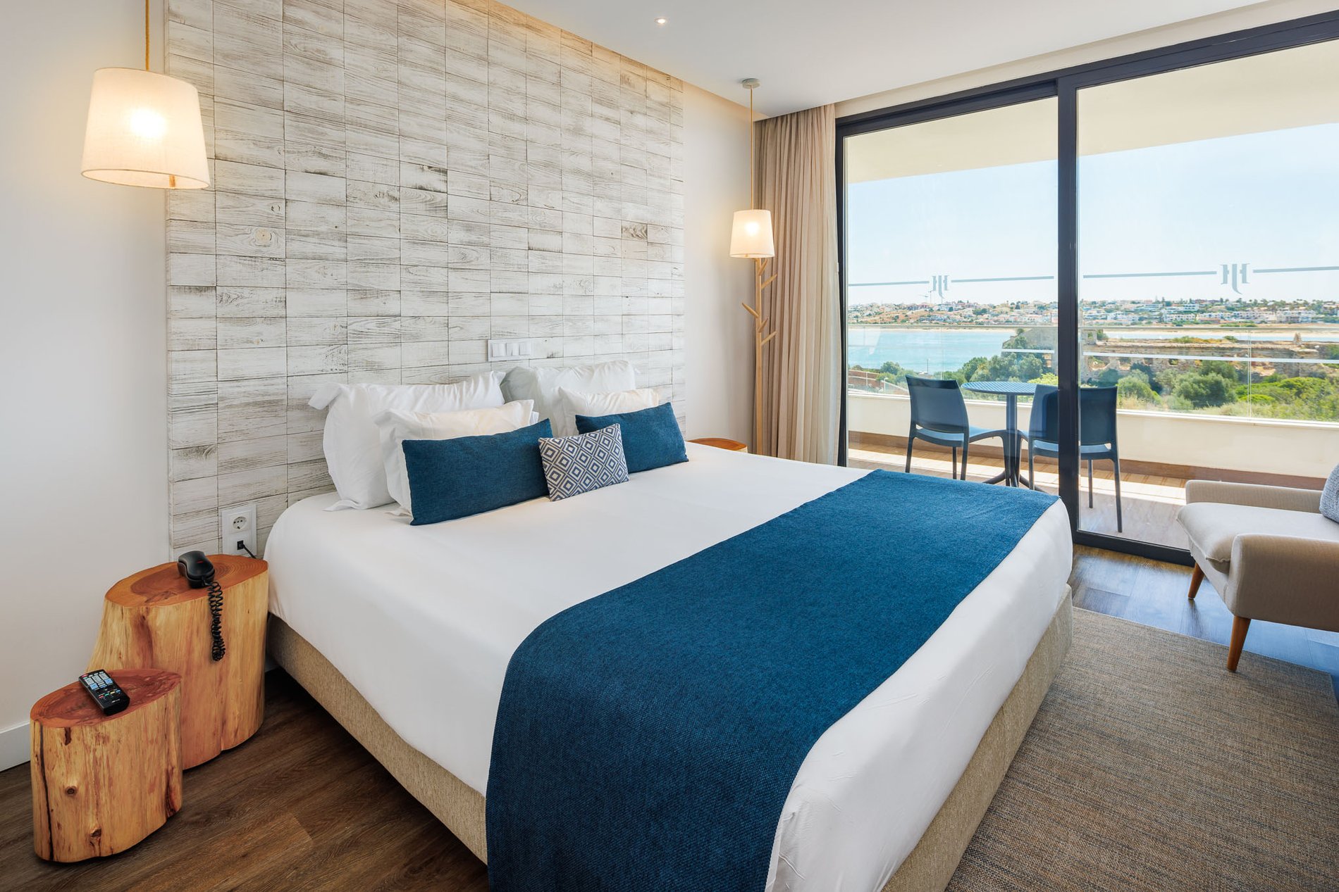 df4a3749-6de5-45df-ae16-a526d6905f2a