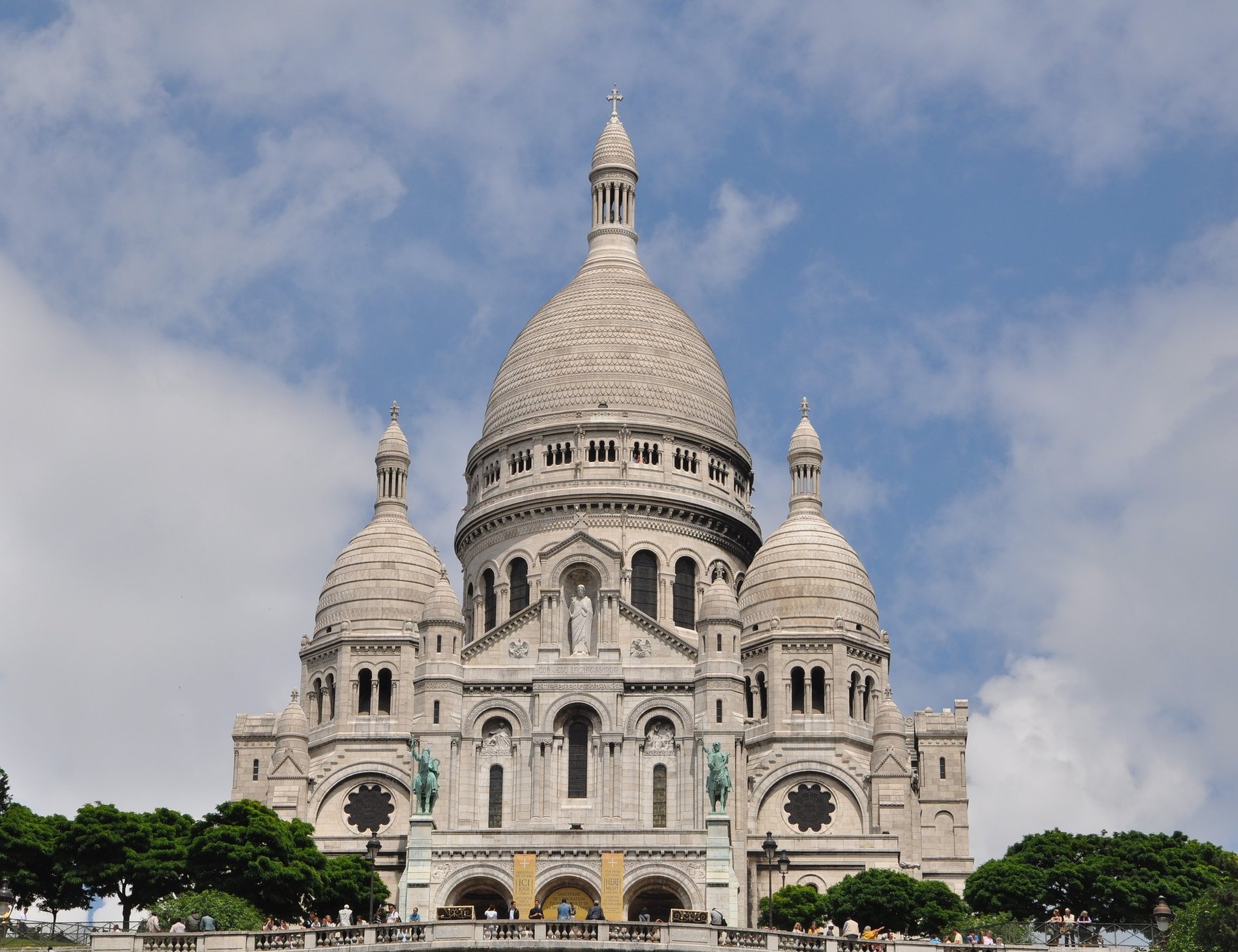 Basilique du Sacré-Cœur à Montmartre, Paris, à proximité de l'Hôtel Glasgow Monceau.