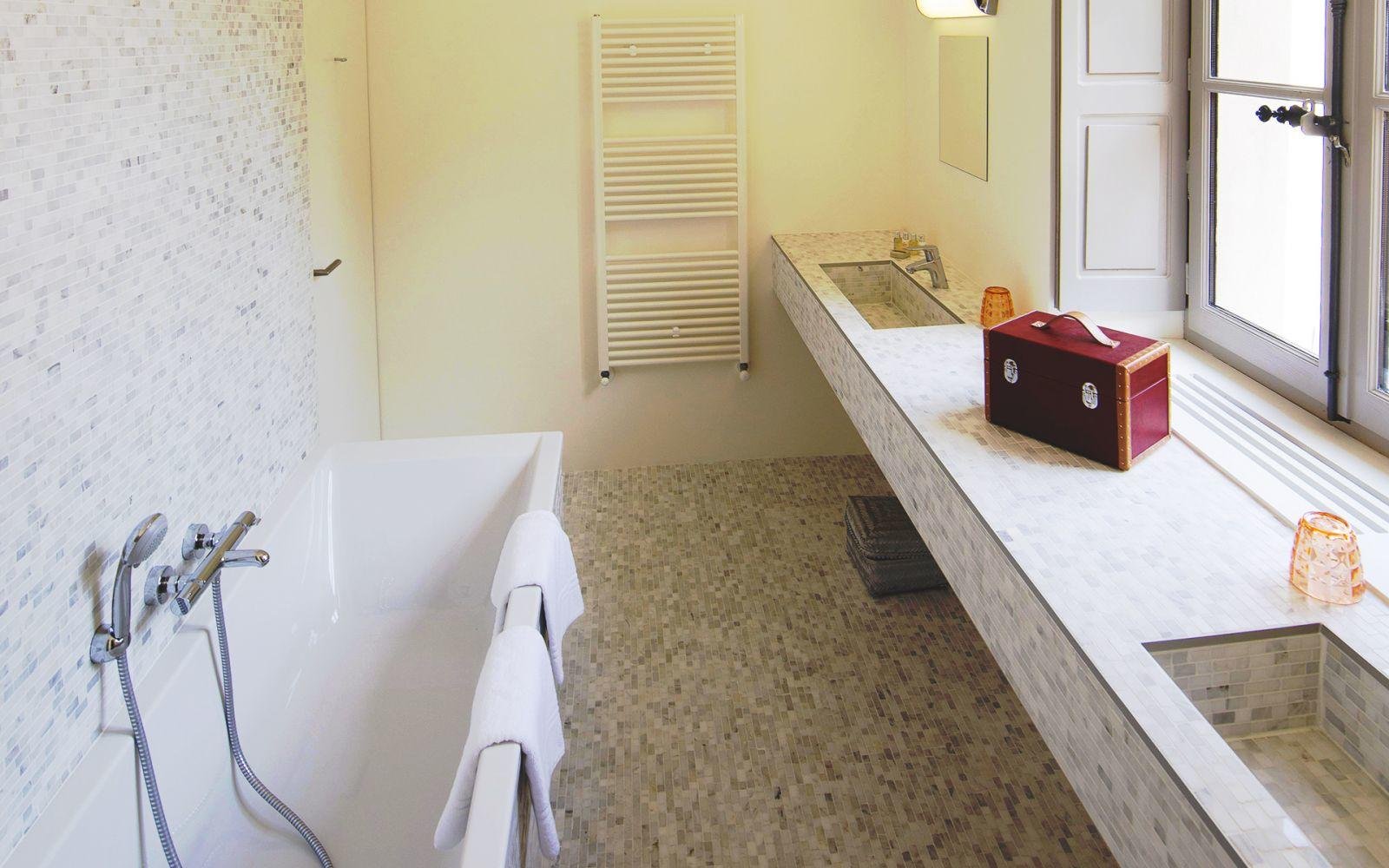 Hôtel de la Villeon | Suite La Déesse | Salle de bain