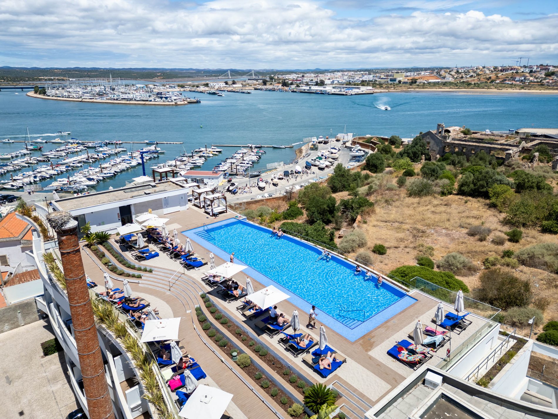 e762762f-4e9a-4d34-8117-2702a379a846