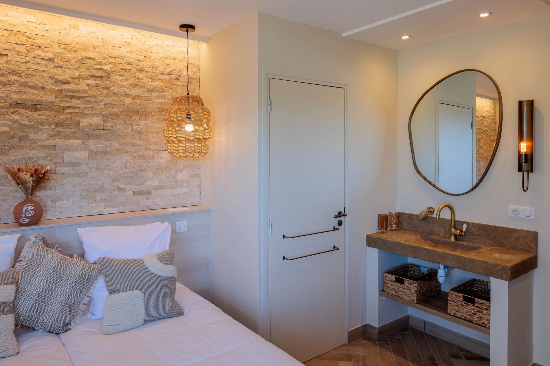 ee2d98d6-047b-4079-9687-4494d40a5480