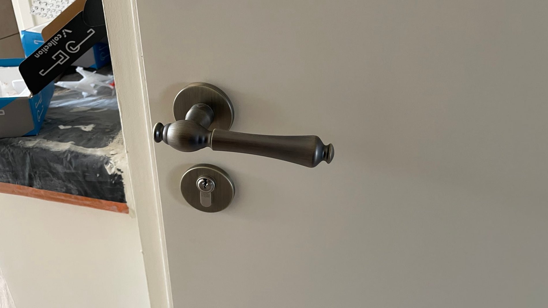 ee74e268-52ce-4c23-a914-f2108d52c384