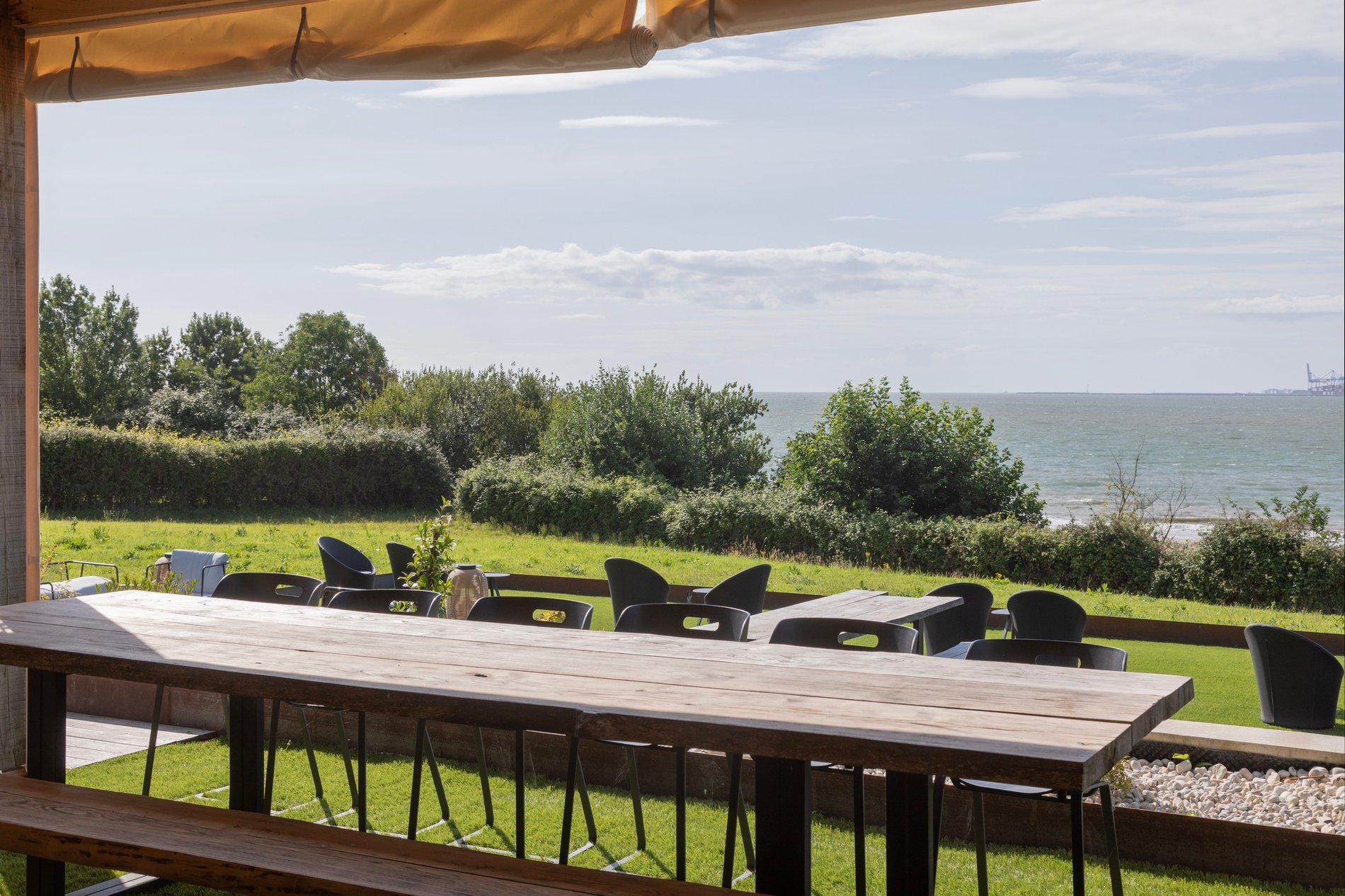 f0295857-bdf9-4cab-9bc5-88ed42905418