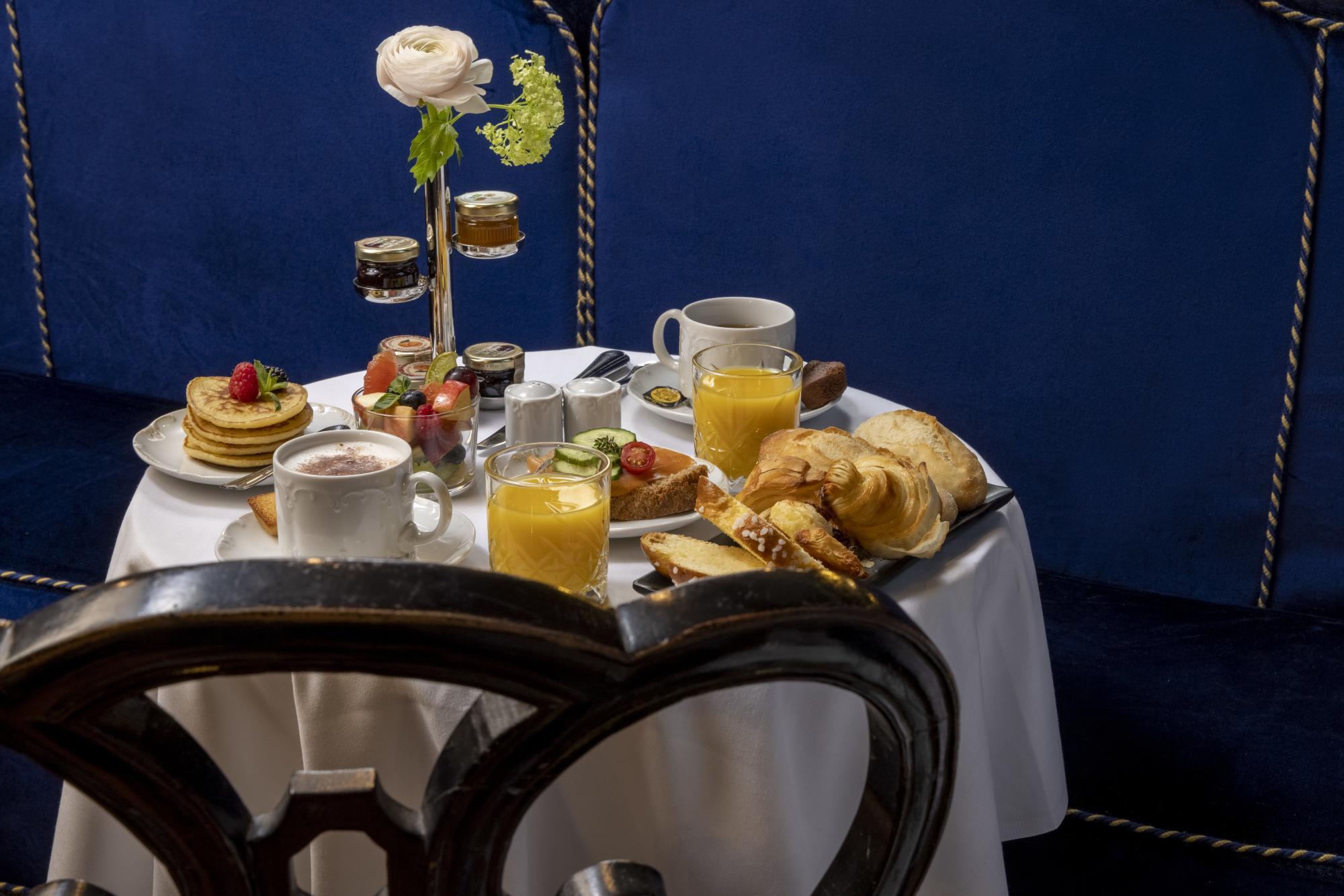 Hotel Da Vinci Breakfast buffet