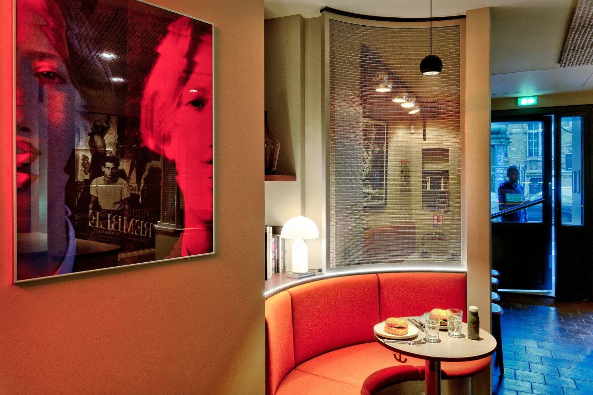 hotels near pere lachaise cemetery