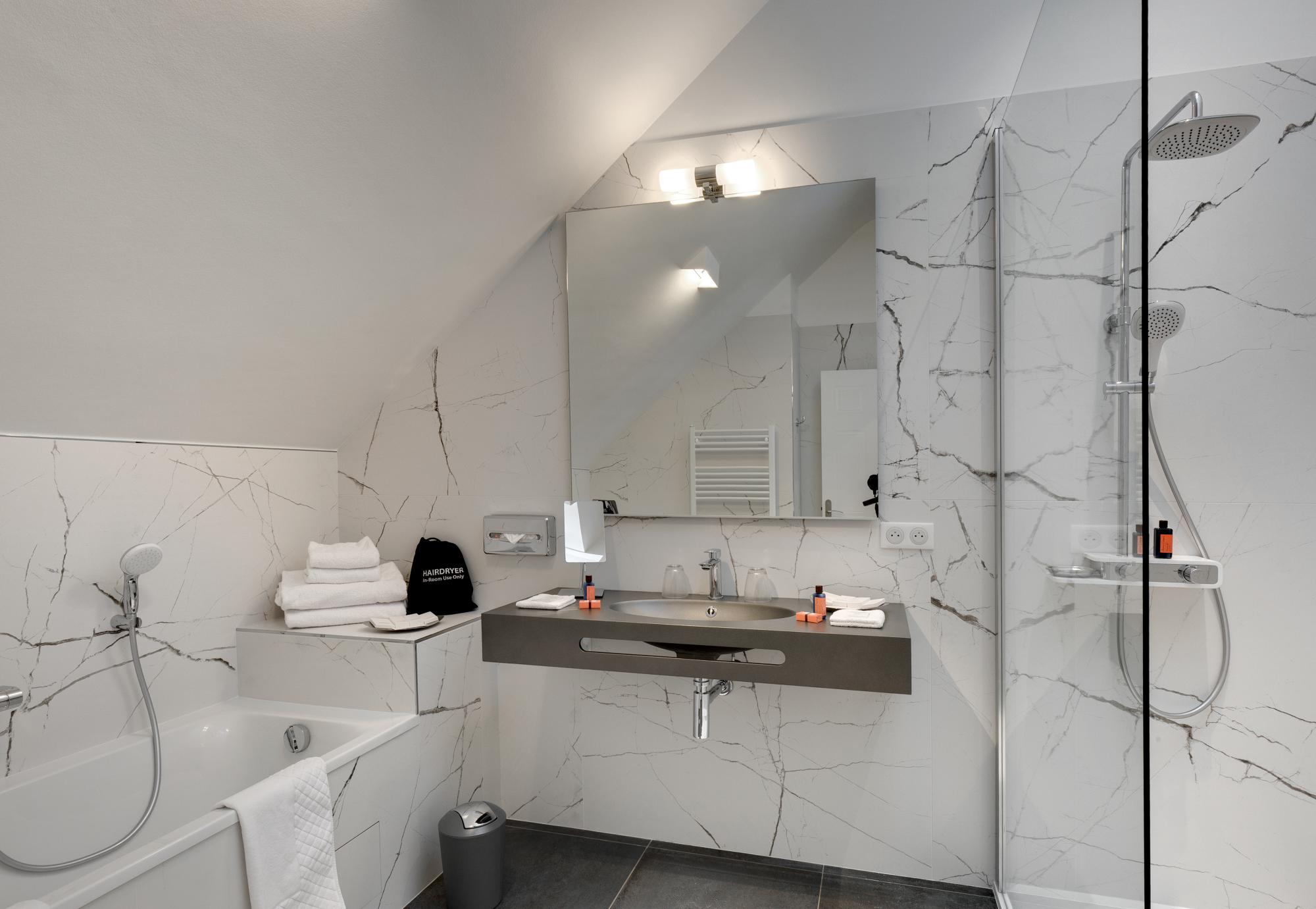 Le Manoir des Minimes | Prestige Suite Manoir | Bathroom