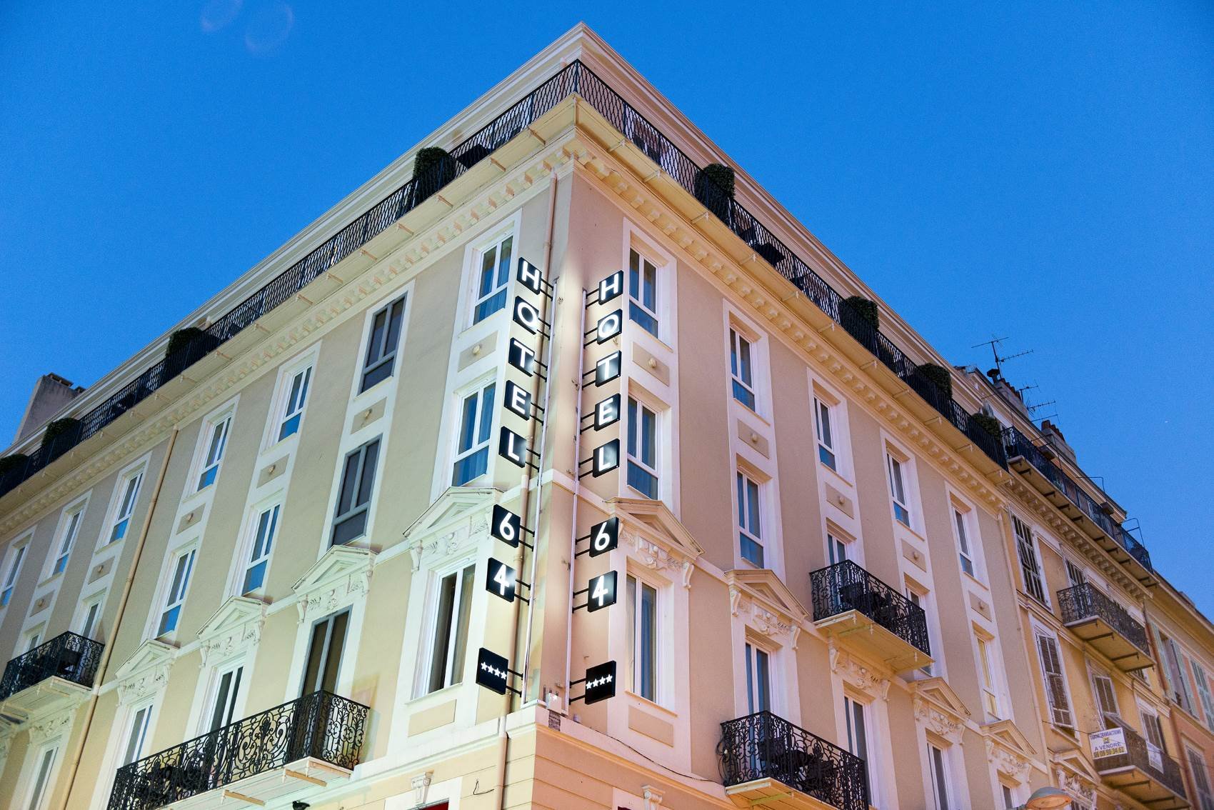 Hotel 64 Nice