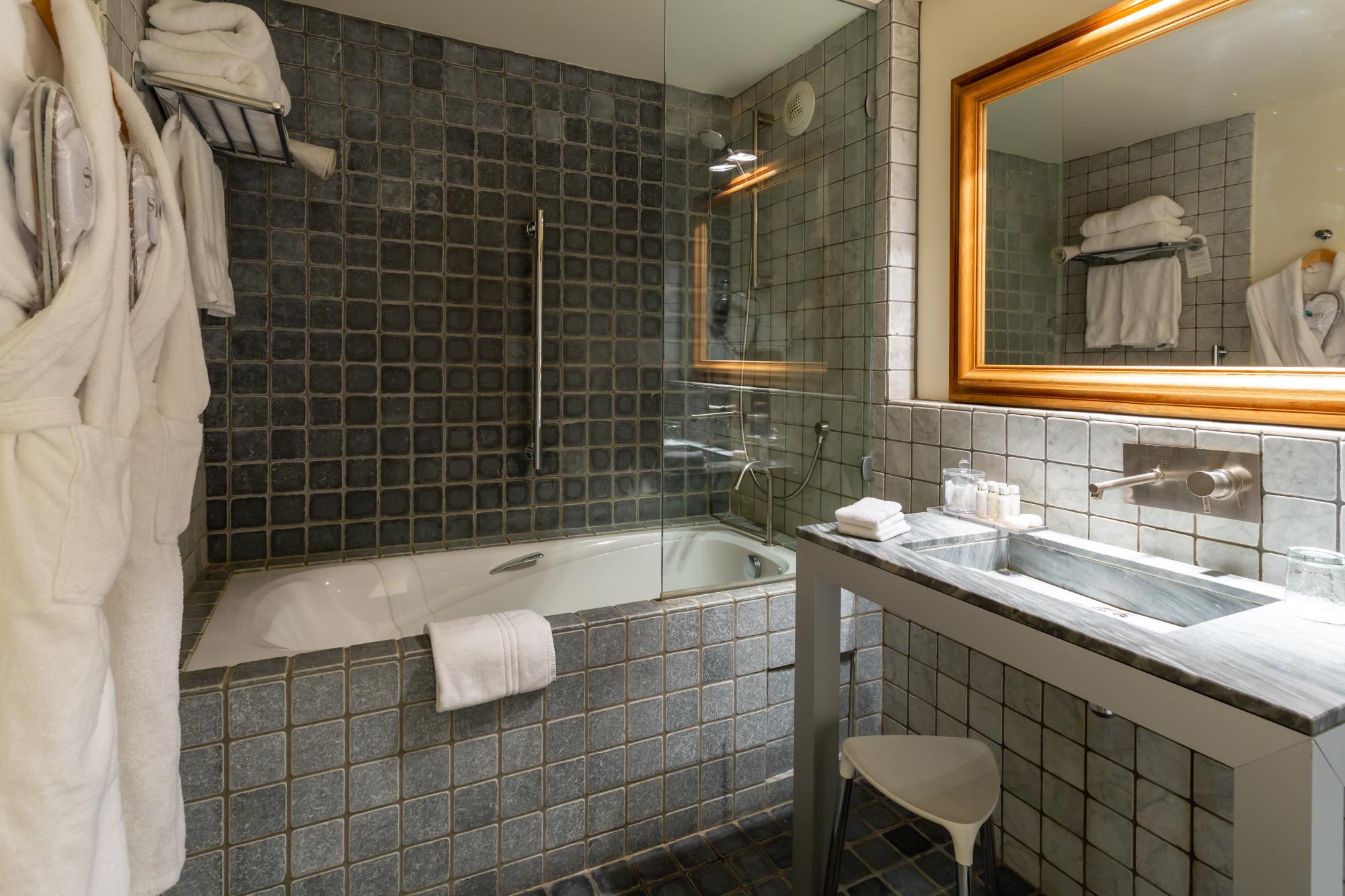 Hotel & Spa L' Hermitage Gantois | Chambre Supérieure | Salle de bain
