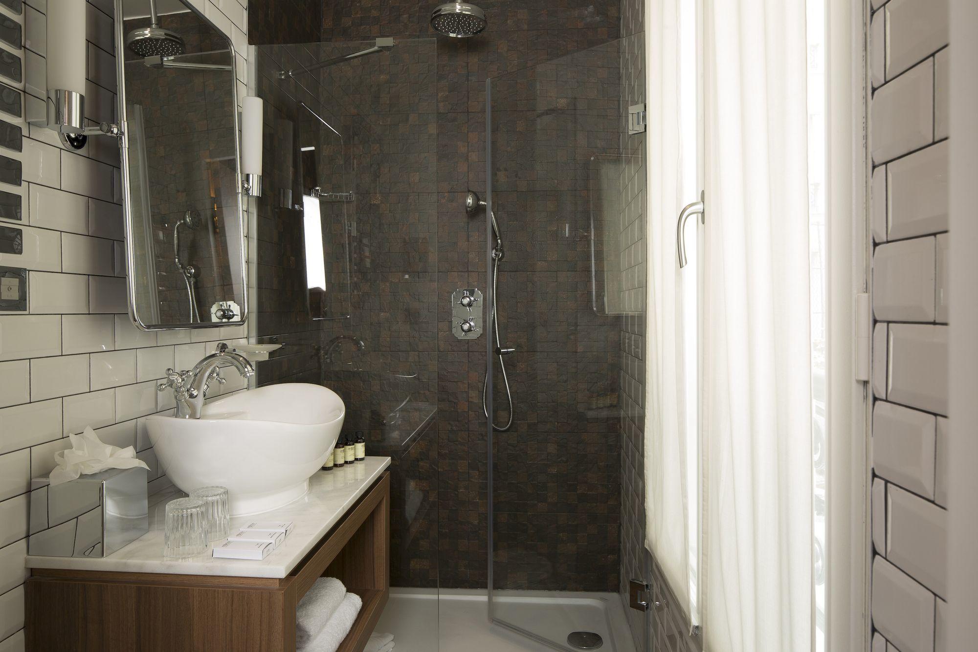 Hotel Whistler - Chambre Double salle de bain